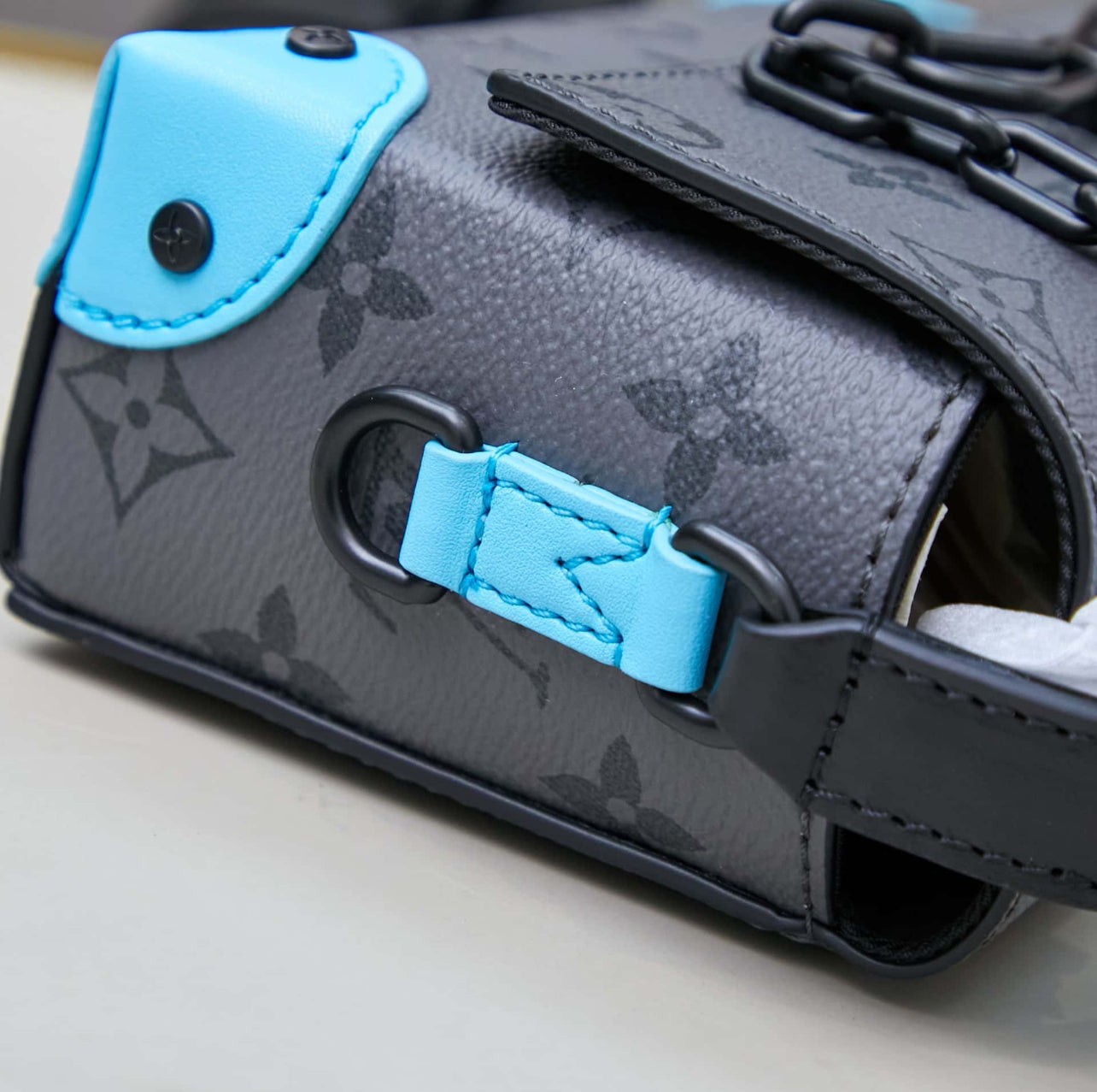 Louis Vuitton LV Aerogram Pilot Slingbag – Grey & Blue