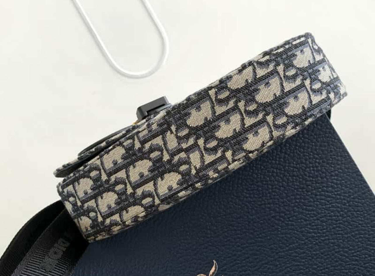 Dior Black Oblique Saddle Pouch – Iconic Luxury Crossbody